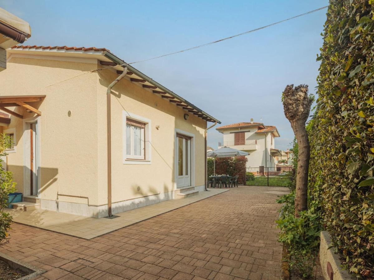 Holiday Home Manuela By Interhome Марина-ди-Пьетрасанта Экстерьер фото