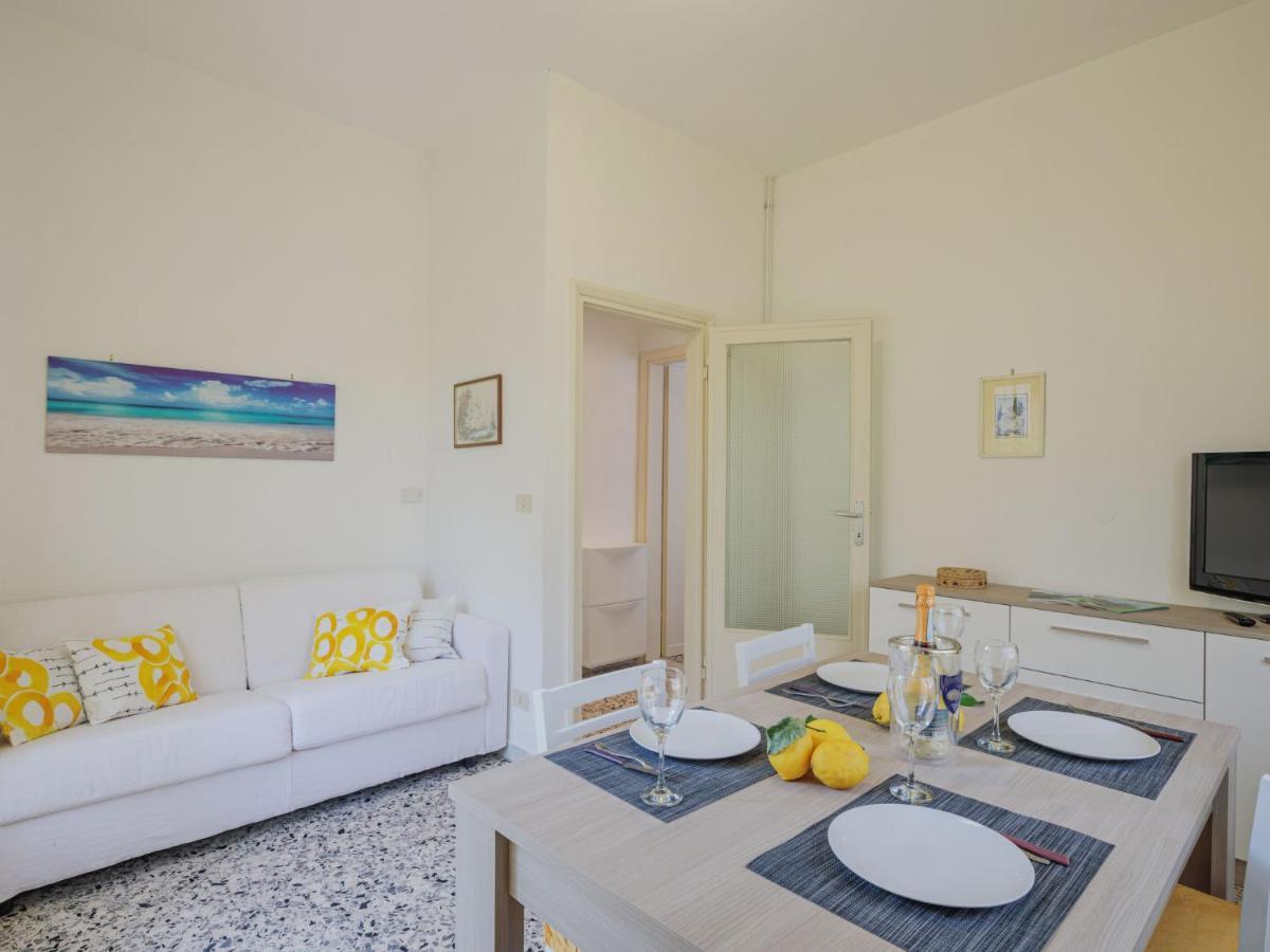 Holiday Home Manuela By Interhome Марина-ди-Пьетрасанта Экстерьер фото